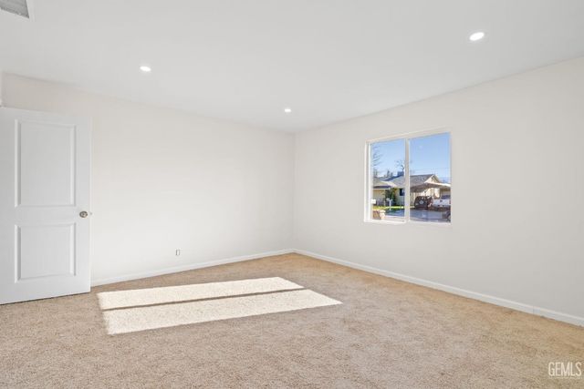 409 jane st, Bakersfield, CA 93306