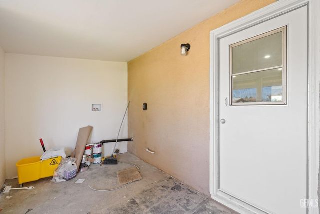 409 jane st, Bakersfield, CA 93306