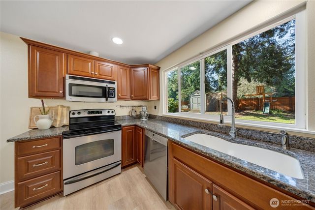 31911 42nd Ave SW, Federal Way, WA 98023