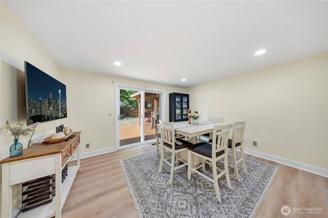 31911 42nd Ave SW, Federal Way, WA 98023