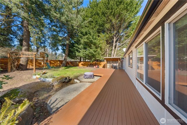 31911 42nd Ave SW, Federal Way, WA 98023