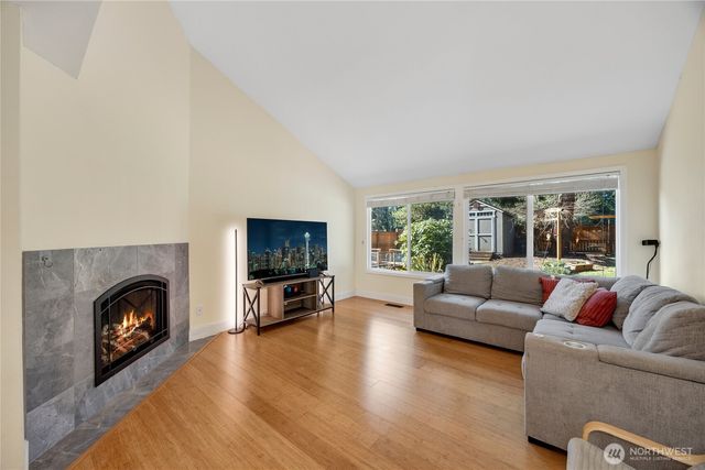 31911 42nd Ave SW, Federal Way, WA 98023