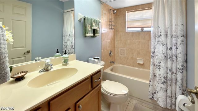 1803 NE 2nd ST, Cape Coral, FL 33909