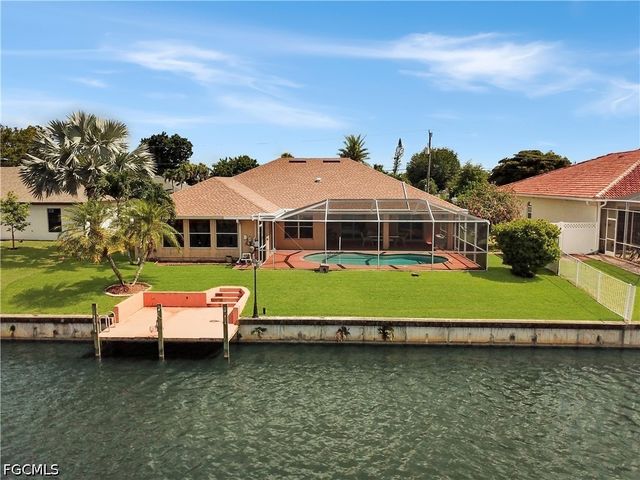 1803 NE 2nd ST, Cape Coral, FL 33909