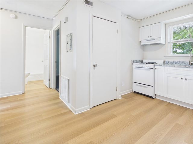 45 Alabama Avenue, Warwick, RI 02888