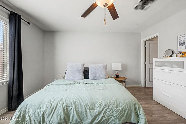 8037 W AGORA Lane, Phoenix, AZ 85043