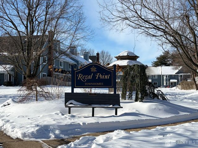 76 Regal Drive, South Brunswick, NJ 08852