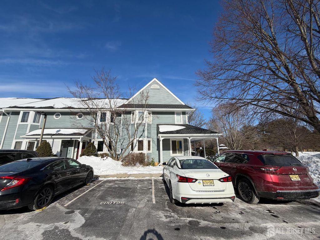 76 Regal Drive, South Brunswick, NJ 08852