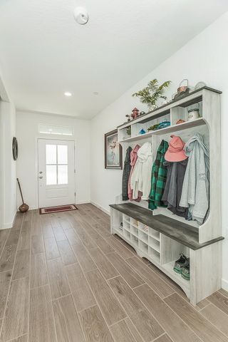 1039 Horizon Drive W, Madera, CA 93636