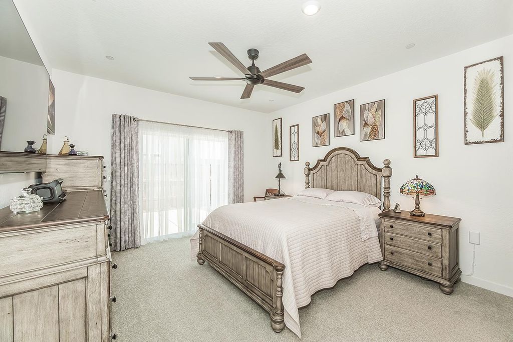 Image 19 of property listing at 1039 Horizon Drive W, Madera, CA 93636