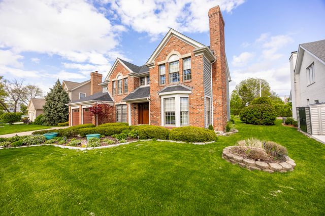 8217 Pine Bluff Court, Darien, IL 60561