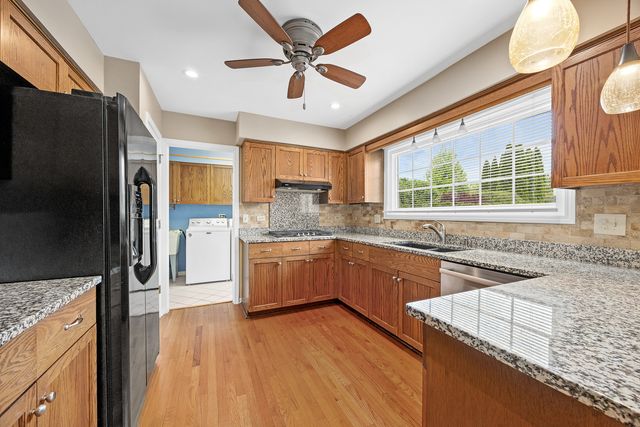 8217 Pine Bluff Court, Darien, IL 60561