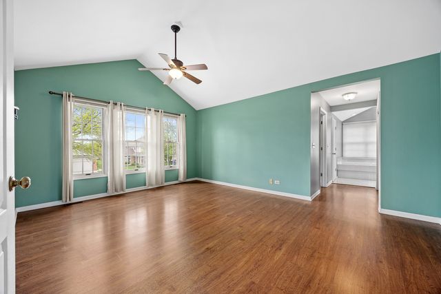 8217 Pine Bluff Court, Darien, IL 60561
