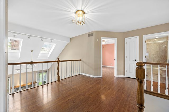 8217 Pine Bluff Court, Darien, IL 60561