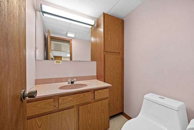 8217 Pine Bluff Court, Darien, IL 60561