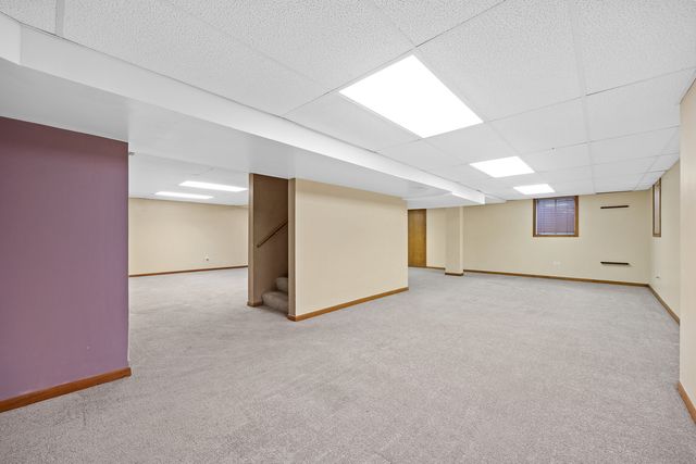 8217 Pine Bluff Court, Darien, IL 60561