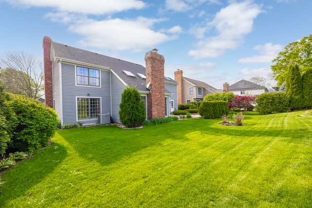 8217 Pine Bluff Court, Darien, IL 60561
