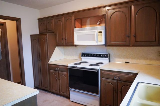 1713 E Frontier Terrace, Mustang, OK 73064