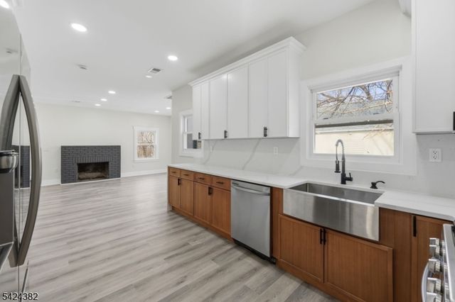 31 Saint Moritz Pl, Wayne Twp., NJ 07470