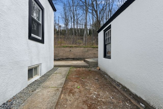 31 Saint Moritz Pl, Wayne Twp., NJ 07470