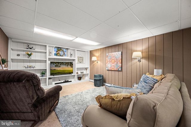 1467 GLENBROOK LN, West Chester, PA 19380