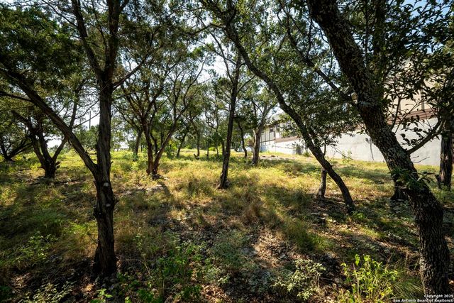 2601 Summit Dr, New Braunfels, TX 78132