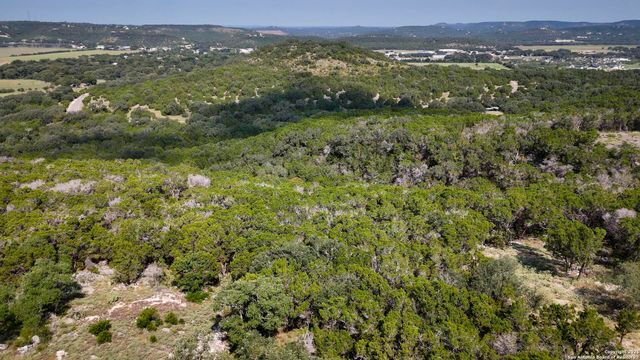 2601 Summit Dr, New Braunfels, TX 78132