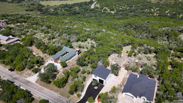 2601 Summit Dr, New Braunfels, TX 78132