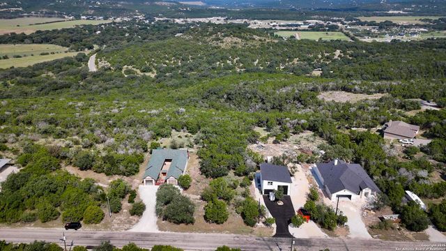 2601 Summit Dr, New Braunfels, TX 78132