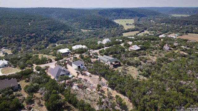 2601 Summit Dr, New Braunfels, TX 78132