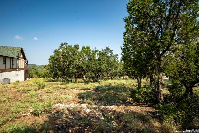 2601 Summit Dr, New Braunfels, TX 78132