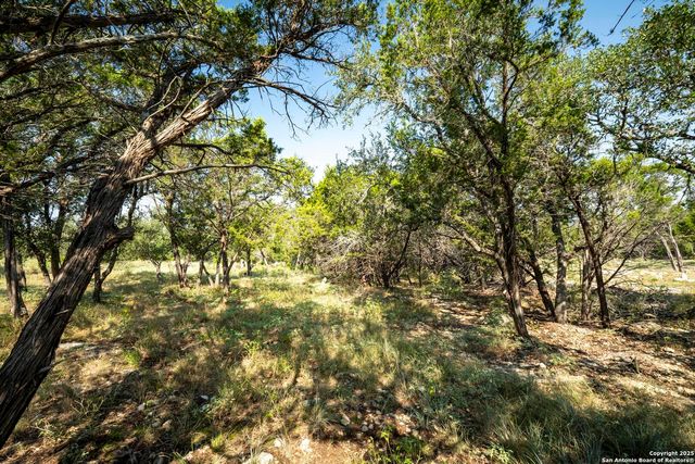 2601 Summit Dr, New Braunfels, TX 78132
