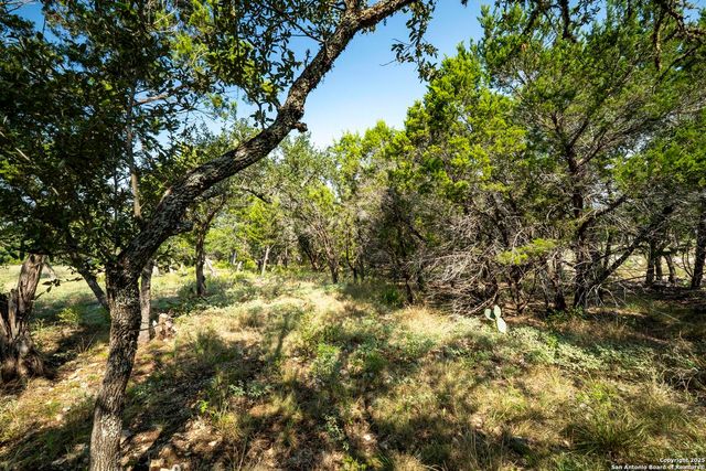 2601 Summit Dr, New Braunfels, TX 78132