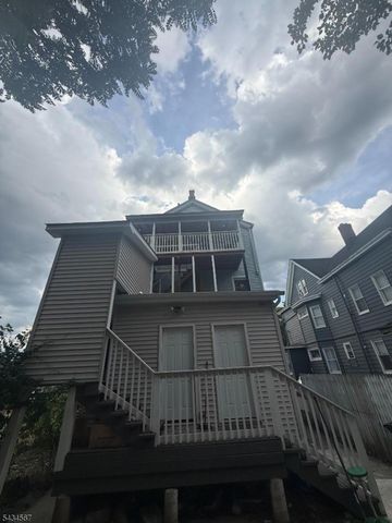 656 E 24Th St, Paterson City, NJ 07504