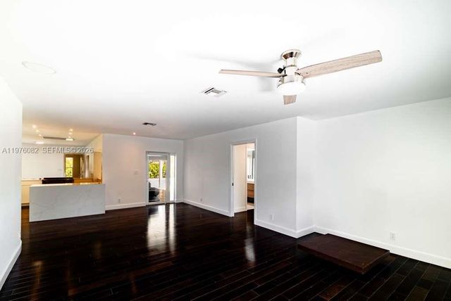 11030 SW 42nd Ct, Davie, FL 33328