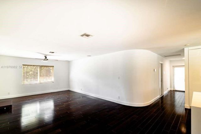 11030 SW 42nd Ct, Davie, FL 33328