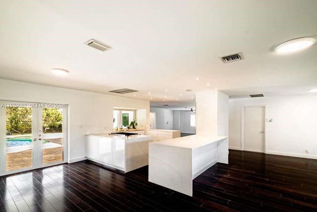 11030 SW 42nd Ct, Davie, FL 33328