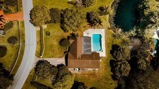 11030 SW 42nd Ct, Davie, FL 33328