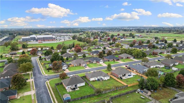 1412 Hutchinson Street, Pea Ridge, AR 72751