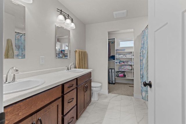 3846 E ZION LANE, Appleton, WI 54913