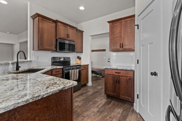 3846 E ZION LANE, Appleton, WI 54913