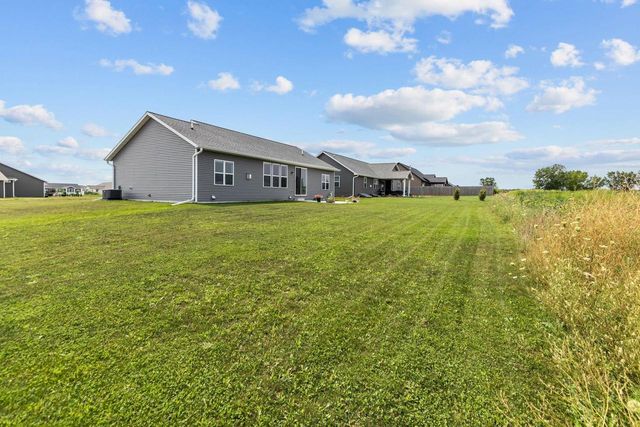 3846 E ZION LANE, Appleton, WI 54913