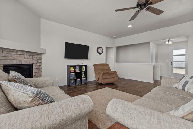 3846 E ZION LANE, Appleton, WI 54913