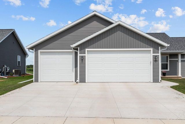 3846 E ZION LANE, Appleton, WI 54913