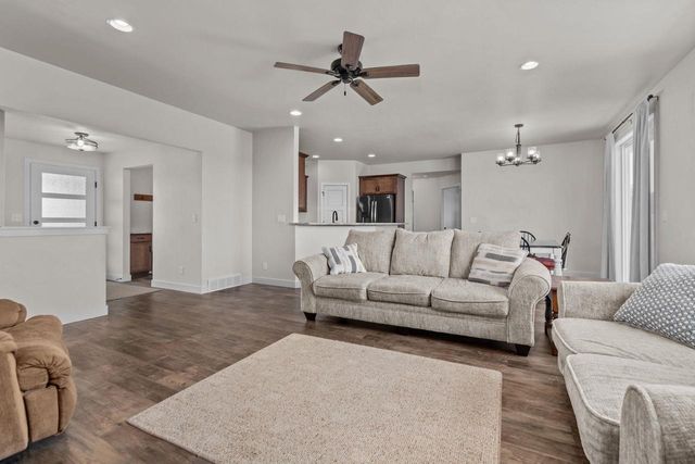 3846 E ZION LANE, Appleton, WI 54913