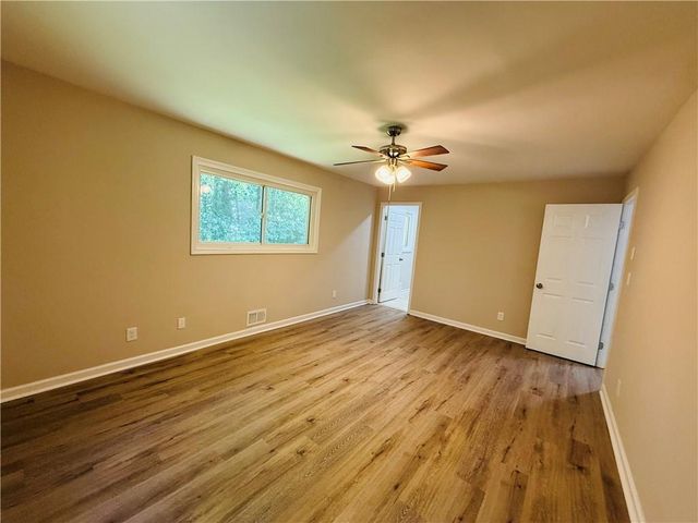 421 Safari Circle, Stone Mountain, GA 30083