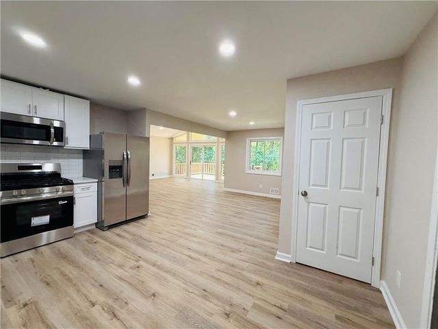 421 Safari Circle, Stone Mountain, GA 30083