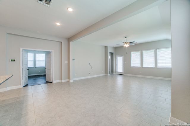 8225 Dublin Forest, San Antonio, TX 78253