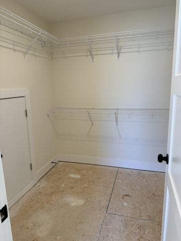 692 Eva Agnes Ave, Clarksville, TN 37042