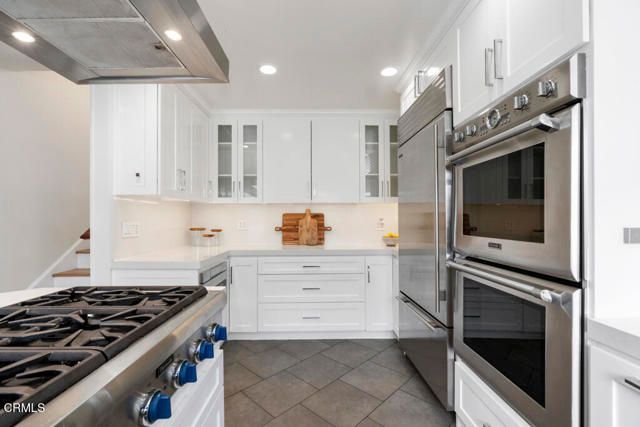 3818 Cedarbend Drive, Glendale, CA 91214